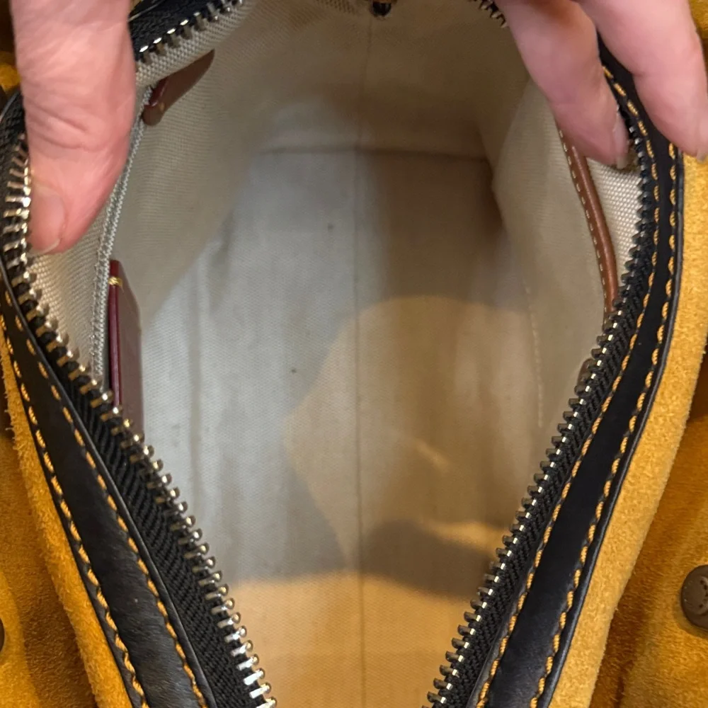 Coach Rogue 25 with Beatnik Rivets - Picture 16 of 16